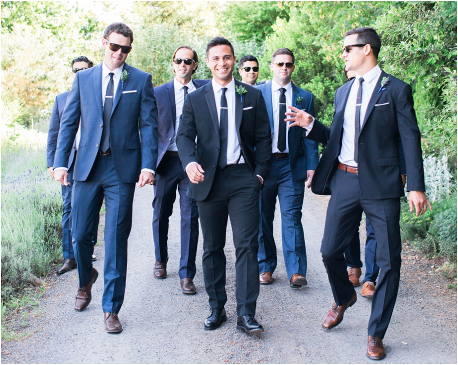 7_groomsmen-walking-before-ceremony